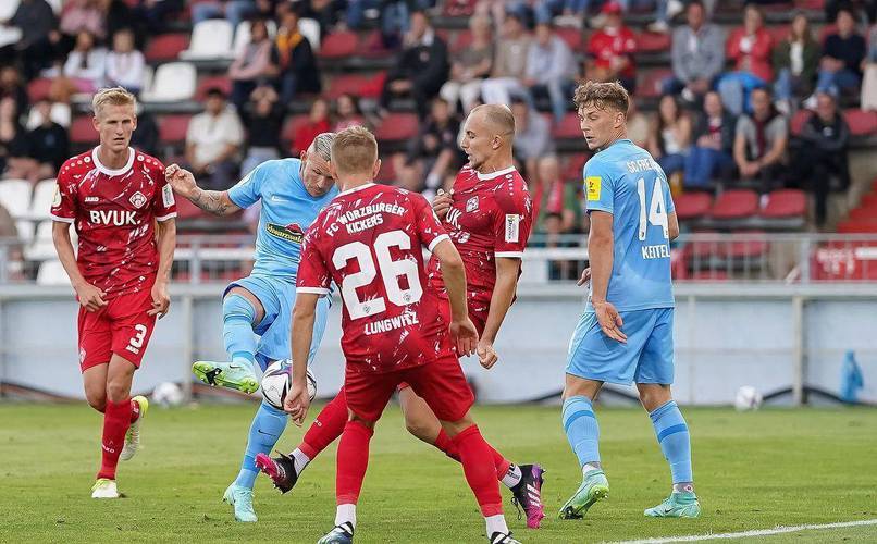 乐竟app -包含关键战德国杯焦点战，上海久事完成豪取连胜，更衣室稳定，医务组通报恢复的词条