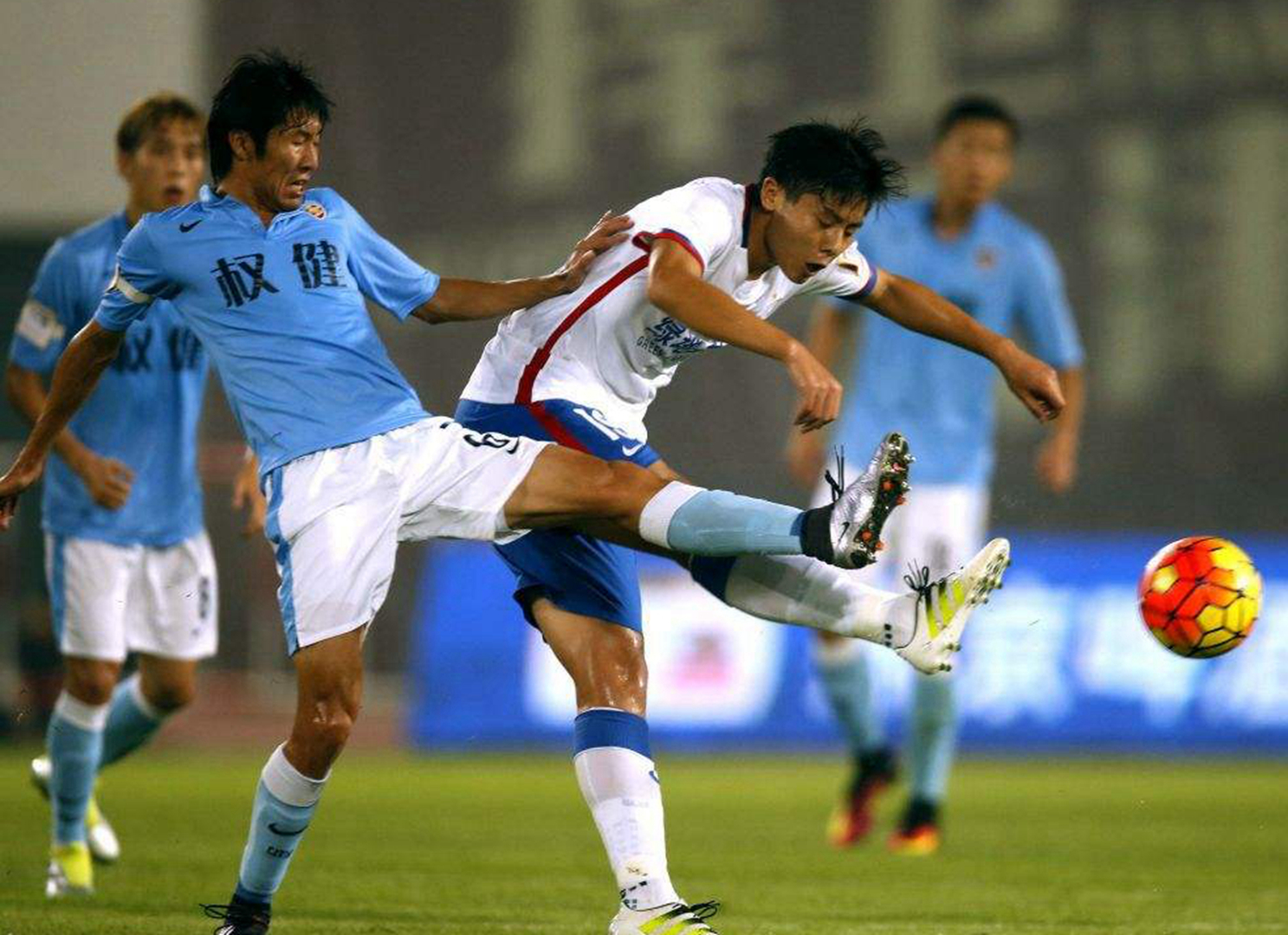 乐竟体育平台 - 冲刺阶段罗马造点机会:亚冠节点到来;气氛紧张;更衣室氛围转暖
