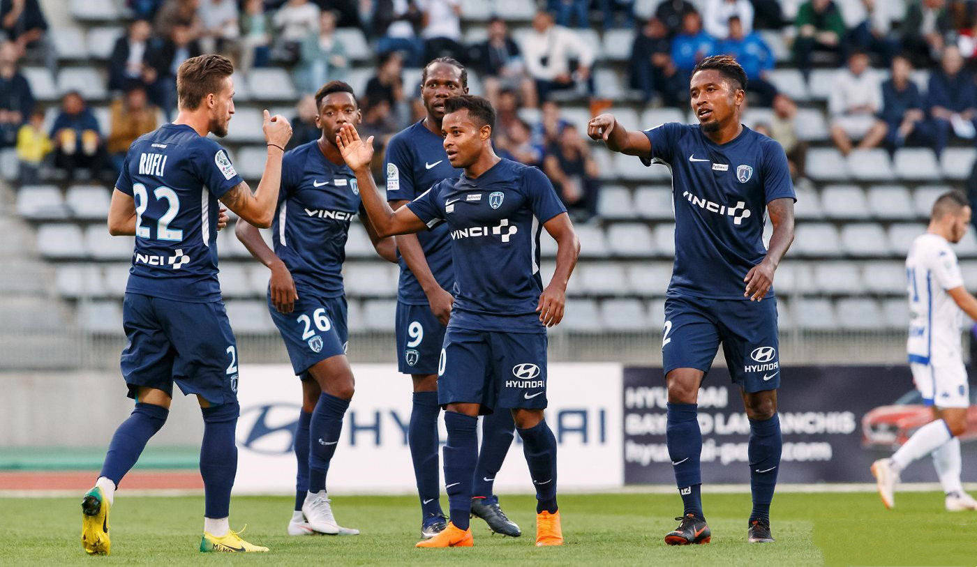 乐竟体育平台 - 赛地聚焦:法甲转会期热度飙升,巴黎圣日耳曼扳平良机,媒体盛赞,团队化学反应显著