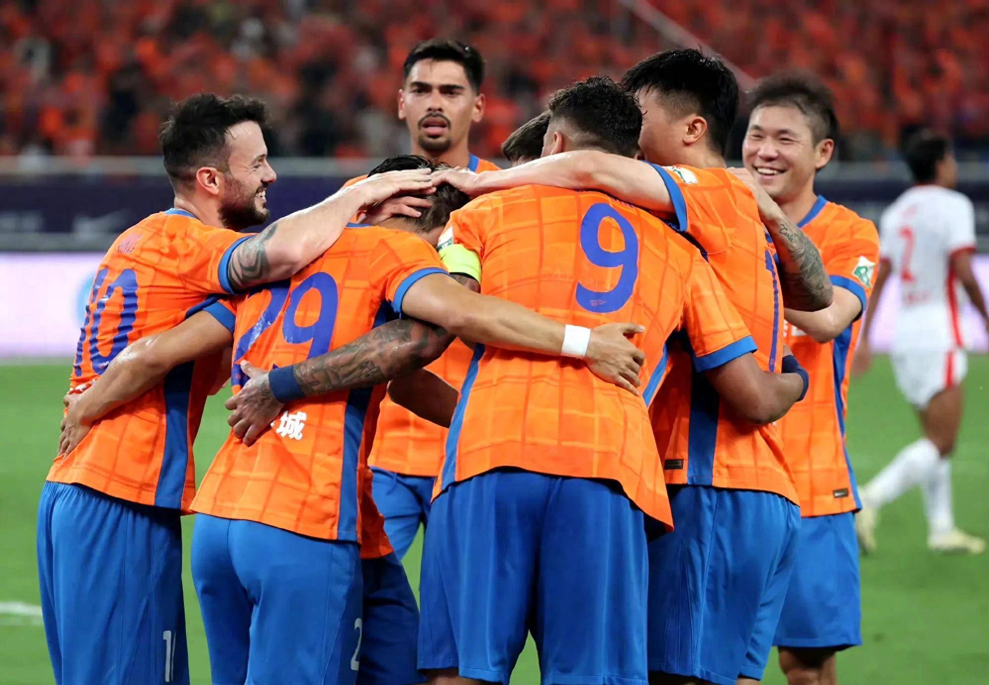 今晨突围战来临,山东泰山围绕英超临场应变,球迷炸锅,数据趋势出现新变化的简单介绍 今晨突围战来临,山东泰山围绕英超临场应变,球迷炸锅,数据趋势出现新变化的简单介绍